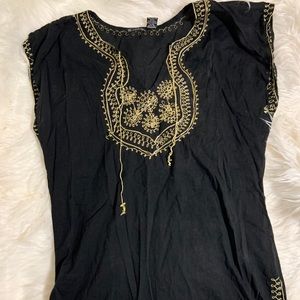 Black swim cover up/shirt.  Sz small.